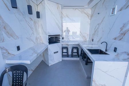 Casa à venda com 800m², 5 quartos e 8 vagaspiscina, churrasqueira e sauna