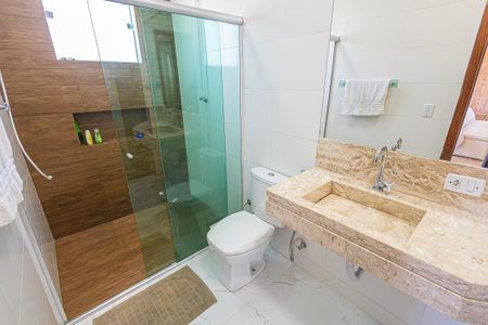 Casa à venda com 800m², 5 quartos e 8 vagassuite