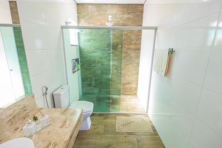 Casa à venda com 800m², 5 quartos e 8 vagasbanheiro