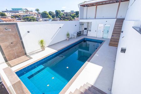 Casa à venda com 800m², 5 quartos e 8 vagaspiscina, churrasqueira e sauna