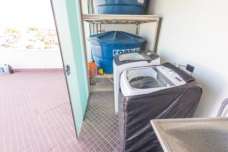 Casa à venda com 800m², 5 quartos e 8 vagasarea de serviço