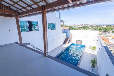 Casa à venda com 800m², 5 quartos e 8 vagasarea externa