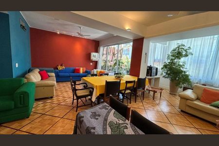 Apartamento à venda com 231m², 4 quartos e 1 vaga