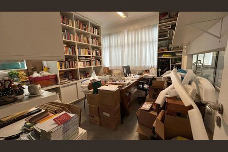 Apartamento à venda com 231m², 4 quartos e 1 vaga