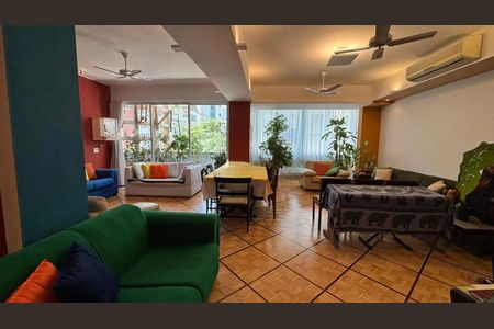 Apartamento à venda com 231m², 4 quartos e 1 vaga