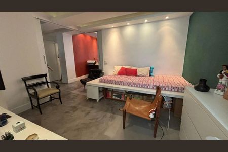 Apartamento à venda com 231m², 4 quartos e 1 vaga