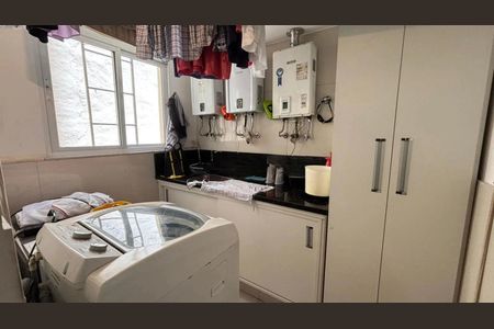 Apartamento à venda com 231m², 4 quartos e 1 vaga