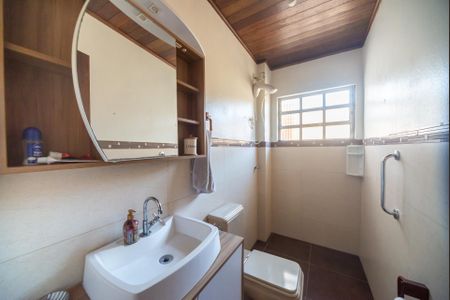 Casa para alugar com 210m², 3 quartos e 3 vagasBanheiro 2