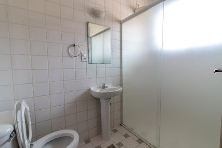 Casa de condomínio para alugar com 104m², 3 quartos e 2 vagas Casa de condomínio para alugar com 104m², 3 quartos e 2 vagasBanheiro do Quarto 3