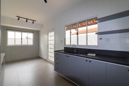 Casa de condomínio para alugar com 104m², 3 quartos e 2 vagas Casa de condomínio para alugar com 104m², 3 quartos e 2 vagasCozinha