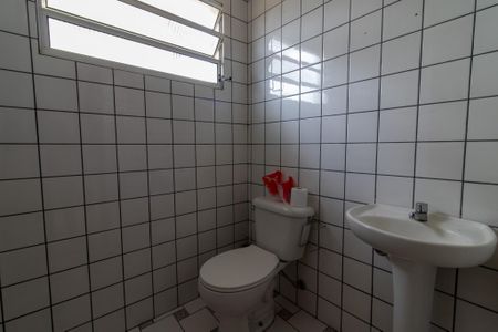 Lavabo de casa de condomínio para alugar com 3 quartos, 104m² em Jardim do Sol, Campinas