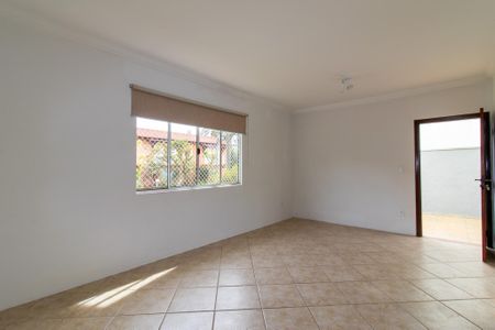 Sala de casa de condomínio para alugar com 3 quartos, 104m² em Jardim do Sol, Campinas