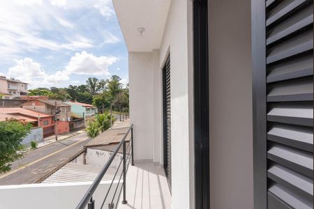 Casa à venda com 137m², 3 quartos e 2 vagas Casa à venda com 137m², 3 quartos e 2 vagasSacada do Quarto 1