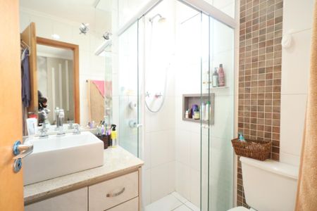 Apartamento à venda com 98m², 3 quartos e 3 vagas Apartamento à venda com 98m², 3 quartos e 3 vagasBanheiro da Suíte