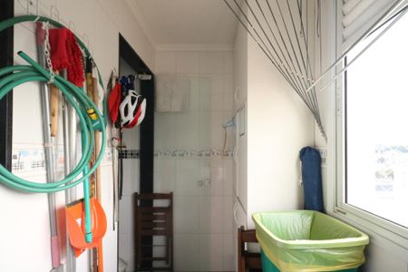 Apartamento à venda com 98m², 3 quartos e 3 vagas Apartamento à venda com 98m², 3 quartos e 3 vagasÁrea de Serviço