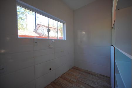 Cozinha de casa para alugar com 1 quarto, 44m² em São João do Rio Vermelho, Florianópolis
