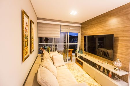 Apartamento à venda com 70m², 1 quarto e 2 vagas Apartamento à venda com 70m², 1 quarto e 2 vagasSala
