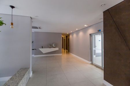 Apartamento à venda com 70m², 1 quarto e 2 vagasHall social