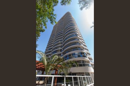 Apartamento à venda com 70m², 1 quarto e 2 vagasFachada do bloco