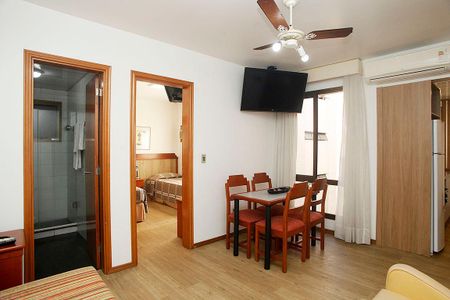 Sala de apartamento para alugar com 1 quarto, 36m² em Centro Histórico, Porto Alegre