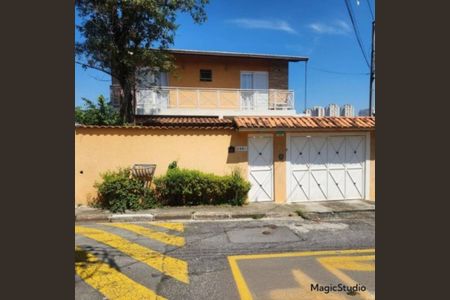 Casa à venda com 300m², 4 quartos e 4 vagasFoto 01