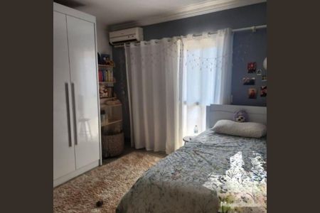 Casa à venda com 300m², 4 quartos e 4 vagasFoto 01