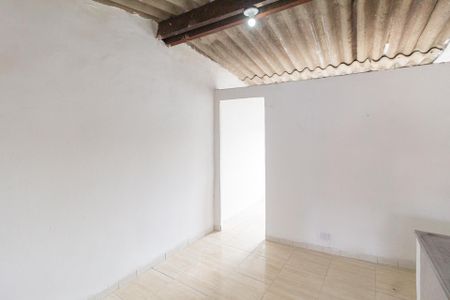 Cozinha de apartamento para alugar com 1 quarto, 20m² em Jardim Ana Estela, Carapicuíba