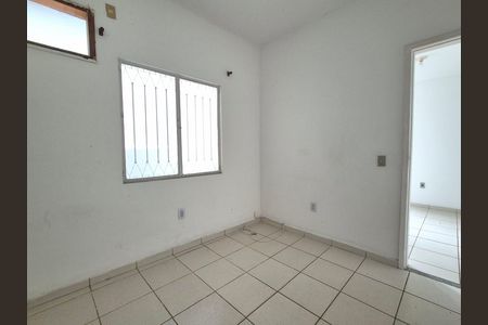 Quarto de casa para alugar com 1 quarto, 50m² em Vargem Pequena, Rio de Janeiro
