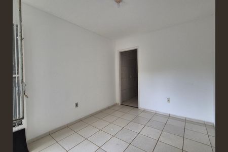 Sala de casa para alugar com 1 quarto, 50m² em Vargem Pequena, Rio de Janeiro