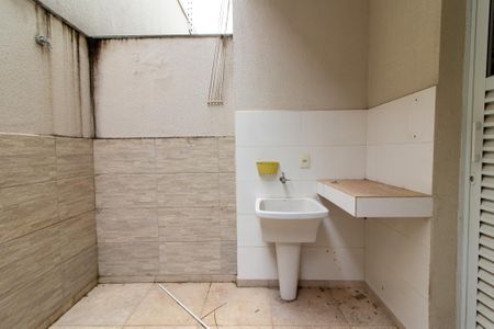 Casa de condomínio à venda com 120m², 3 quartos e 1 vaga Casa de condomínio à venda com 120m², 3 quartos e 1 vagaÁrea de Serviço
