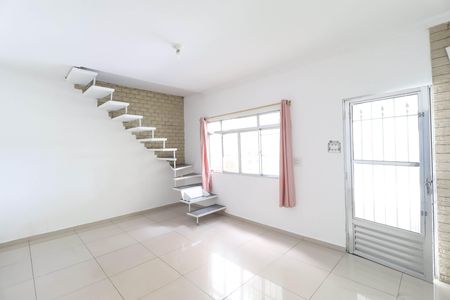 Casa para alugar com 110m², 2 quartos e 1 vaga