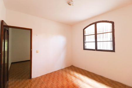 Casa para alugar com 2 quartos, 110m² em Conjunto Habitacional Jova Rural, São Paulo