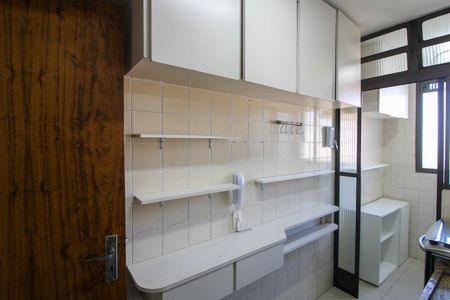 Apartamento para alugar com 57m², 2 quartos e 1 vaga Apartamento para alugar com 57m², 2 quartos e 1 vagaCozinha