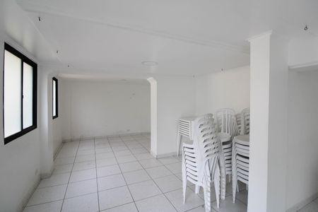 Apartamento para alugar com 57m², 2 quartos e 1 vaga Apartamento para alugar com 57m², 2 quartos e 1 vagaSalão de festas