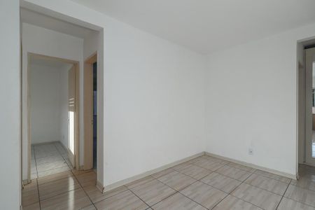 Sala de apartamento para alugar com 2 quartos, 62m² em Rubem Berta, Porto Alegre