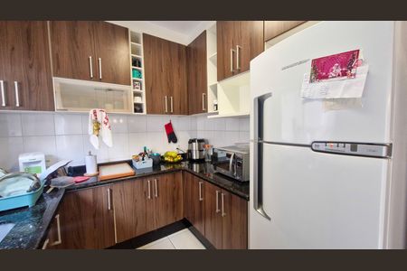 Casa à venda com 114m², 3 quartos e 2 vagas Casa à venda com 114m², 3 quartos e 2 vagasCozinha