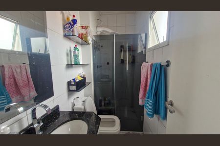 Casa à venda com 114m², 3 quartos e 2 vagas Casa à venda com 114m², 3 quartos e 2 vagasBanheiro