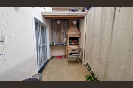 Casa à venda com 114m², 3 quartos e 2 vagas Casa à venda com 114m², 3 quartos e 2 vagasQuintal
