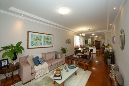 Apartamento à venda com 200m², 5 quartos e 2 vagas Apartamento à venda com 200m², 5 quartos e 2 vagasSALA