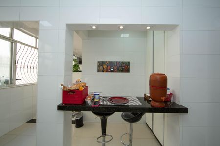Apartamento à venda com 200m², 5 quartos e 2 vagas Apartamento à venda com 200m², 5 quartos e 2 vagasCOZINHA