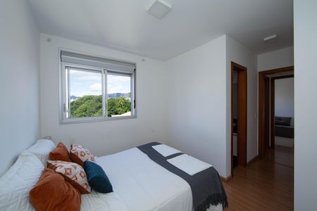 Apartamento à venda com 60m², 2 quartos e 2 vagas Apartamento à venda com 60m², 2 quartos e 2 vagasQUARTO2