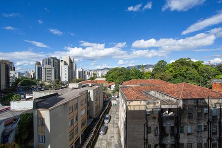 Apartamento à venda com 60m², 2 quartos e 2 vagas Apartamento à venda com 60m², 2 quartos e 2 vagasVISTA