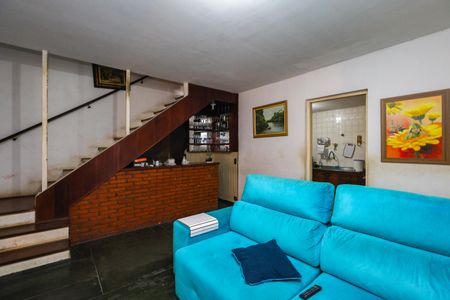 Sala de casa para alugar com 2 quartos, 117m² em Jardim Kuabara, Taboão da Serra