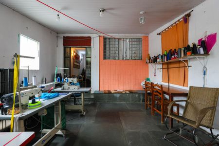 Casa para alugar com 117m², 2 quartos e 3 vagas Casa para alugar com 117m², 2 quartos e 3 vagasGaragem
