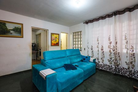 Sala de casa para alugar com 2 quartos, 117m² em Jardim Kuabara, Taboão da Serra