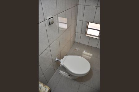 Casa para alugar com 200m², 3 quartos e 3 vagas Casa para alugar com 200m², 3 quartos e 3 vagasDetalhe - Lavabo