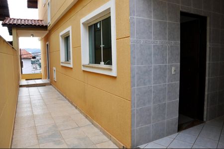 Casa para alugar com 200m², 3 quartos e 3 vagas Casa para alugar com 200m², 3 quartos e 3 vagasDetalhe - Quintal com Churrasqueira