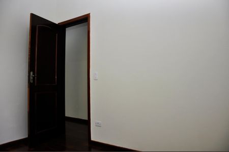 Casa para alugar com 200m², 3 quartos e 3 vagas Casa para alugar com 200m², 3 quartos e 3 vagasDetalhe - Quarto 03