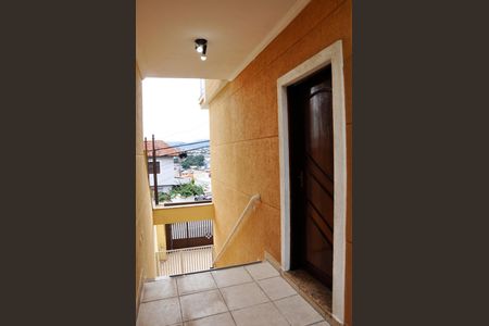 Casa para alugar com 200m², 3 quartos e 3 vagas Casa para alugar com 200m², 3 quartos e 3 vagasHall de entrada