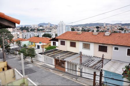 Casa para alugar com 200m², 3 quartos e 3 vagas Casa para alugar com 200m², 3 quartos e 3 vagasDetalhe - Vista da Varanda